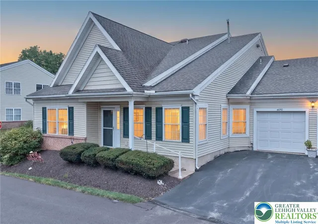 32nd image of 4690 Blue Grass Ln, Macungie, PA 18062 | MLS# 781151