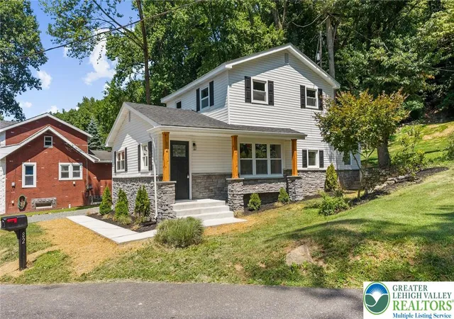 2nd image of 82 White Oak Ln, Emmaus, PA 18049 | MLS# 781386