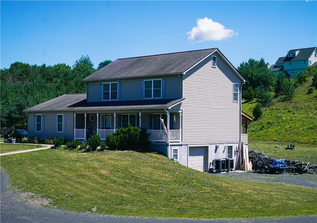 Photo 2 of Single family home for sale at 1275 Sugar Holw Rd, Saylorsburg, PA 18353 | MLS# 780632 | Listing updated on 2026-07-24