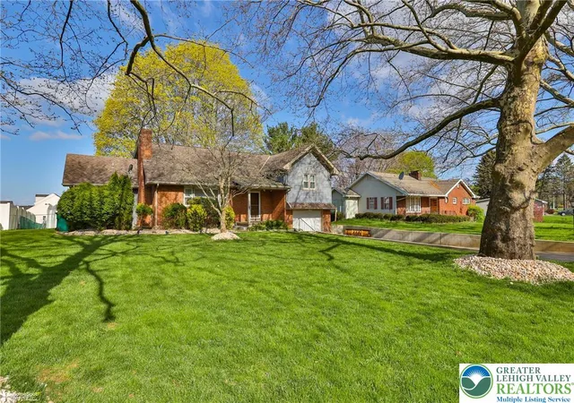 5th image of 1450 Stones Crossing Rd, Easton, PA 18045 | MLS# 781292