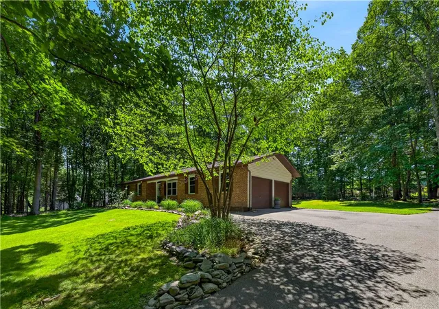 56th image of 400 Ridge Cir, Cresco, PA 18326 | MLS# 781407