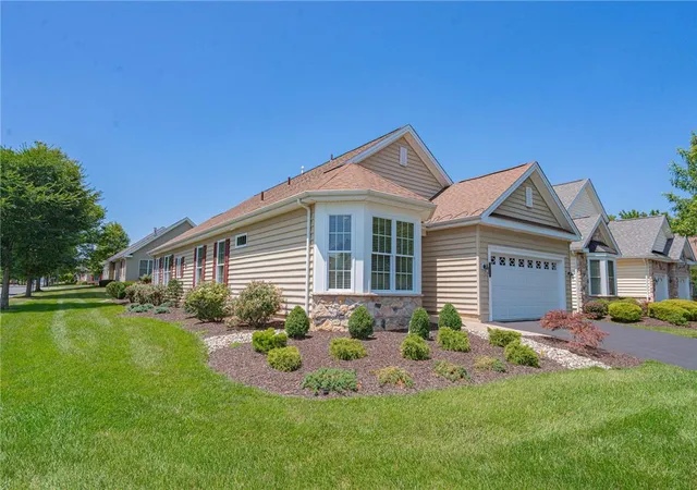 2nd image of 6525 Betsy Ross Cir, Bethlehem, PA 18017 | MLS# 780916