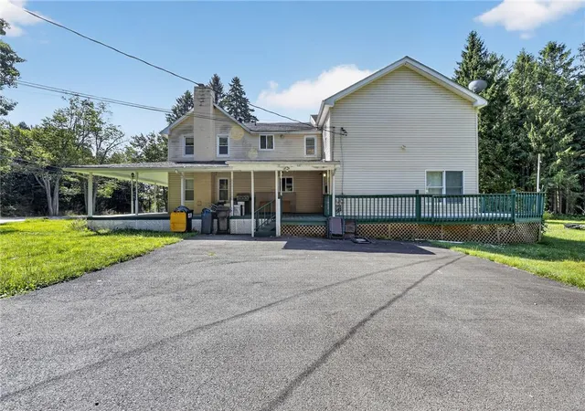 Photo 2 of Single family home for sale at 2882 Locust Ridge Rd, Pocono Lake, PA 18347 | MLS# 781377 | Listing updated on 2026-07-25