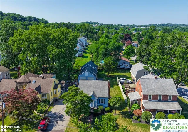 4th image of 132 E Landis St, Coopersburg, PA 18036 | MLS# 780703