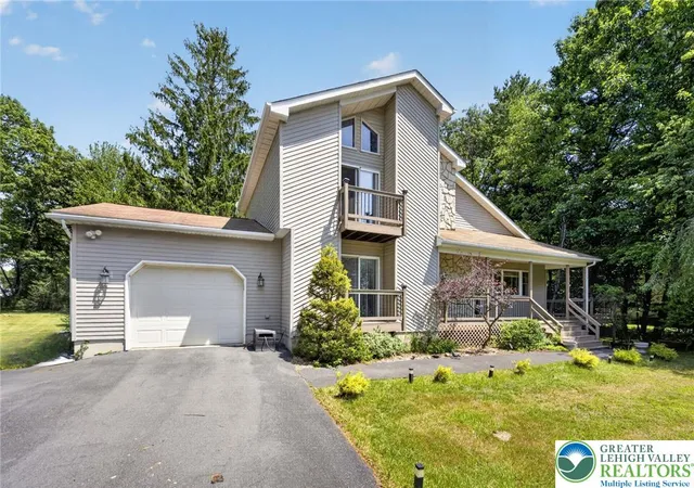 Photo 3 of Single family home for sale at 3103 Evergreen Cir, Tobyhanna, PA 18466 | MLS# 781405 | Listing updated on 2026-07-27