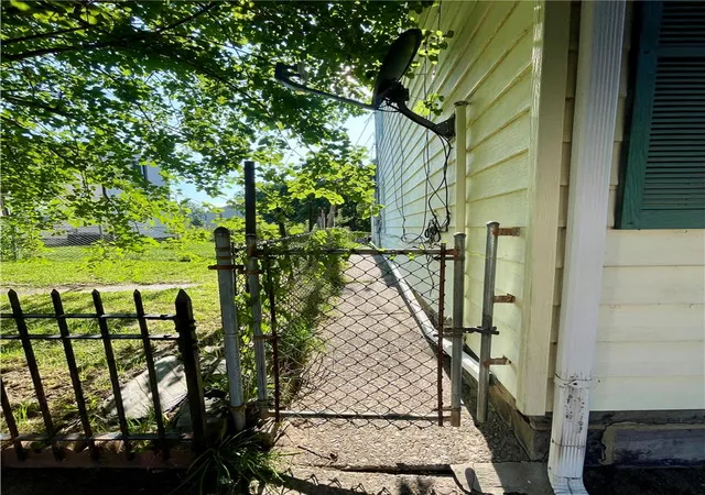 2nd image of 51 S 9th St, Easton, PA 18042 | MLS# 781372