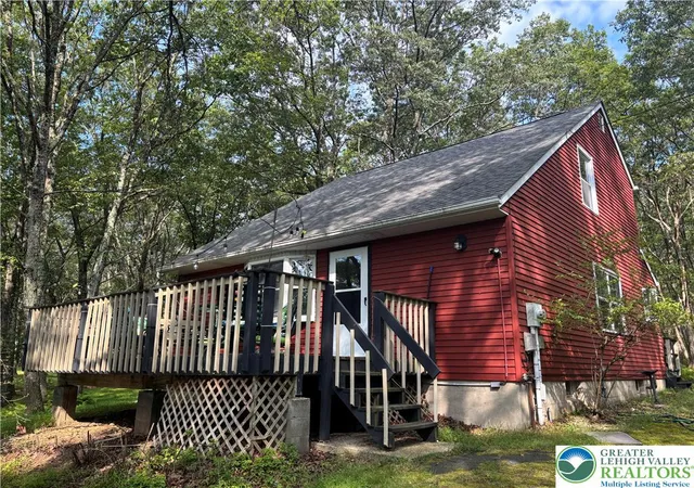 Photo 1 of Sale Pending at 1281 N Rocky Mountain Rd, Effort, PA 18330 | MLS# 781476 | Listing updated on 2026-07-30