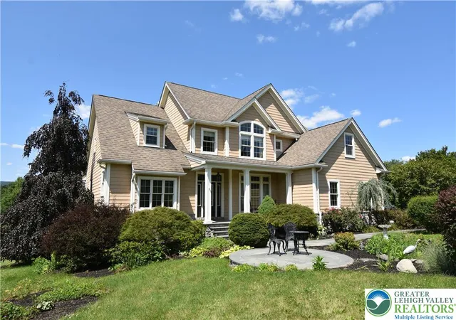 Photo 1 of Single family home for sale at 297 Treeline Dr, Pen Argyl, PA 18072 | MLS# 781409 | Listing updated on 2026-08-02