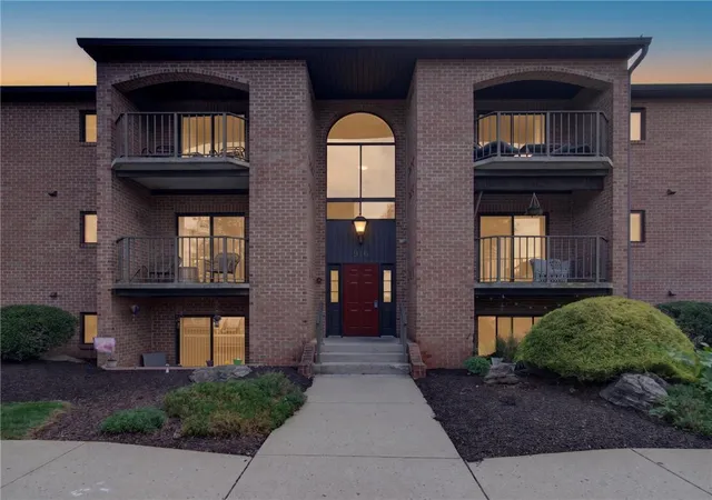 1st image of 916 Cold Spring Rd #4, Lower Macungie Twp, PA 18103 | MLS# 781159