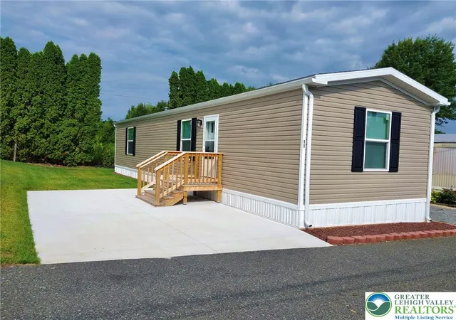 1st image of 11 Woodland Ln, Mertztown, PA 19539 | MLS# 781536