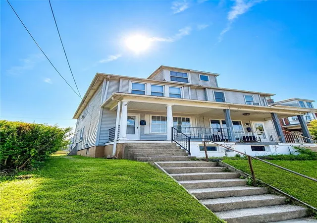 Photo 1 of Single family home for sale at 1025 Main St, Hellertown, PA 18055 | MLS# 781259 | Listing updated on 2026-07-29