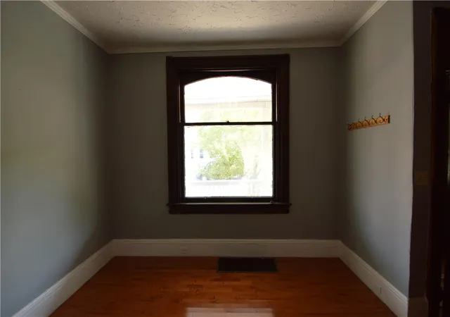 3rd image of 1402 Washington St, Easton, PA 18042 | MLS# 781368