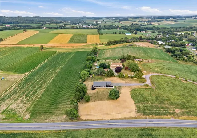 3rd image of 8137 Bausch Rd, New Tripoli, PA 18066 | MLS# 781371