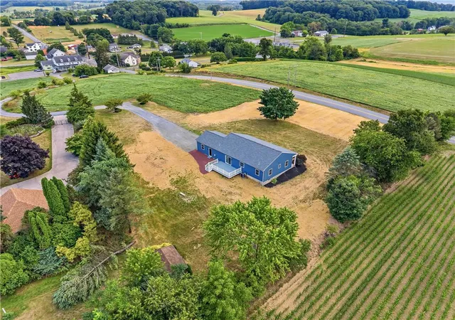 5th image of 8137 Bausch Rd, New Tripoli, PA 18066 | MLS# 781371