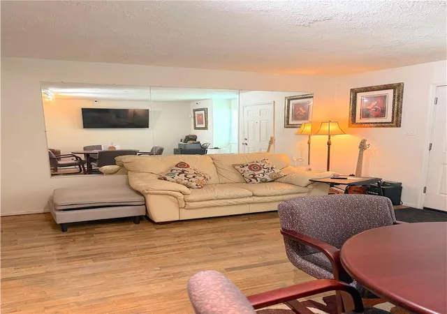 4th image of 164 Elm St, Allentown, PA 18109 | MLS# 781280