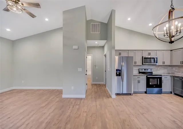 Listing Photo 2 - Condo for sale in building located at 627 Prescott Ave, Scranton, PA 18510 - Unit #