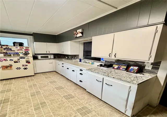 5th image of 2404 Victor St, Easton, PA 18042 | MLS# 781528