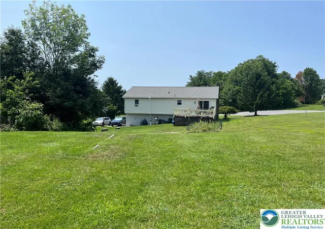 Photo 2 of Sale Pending at 122 Corinne Ct, Effort, PA 18330 | MLS# 781551 | Listing updated on 2026-09-01
