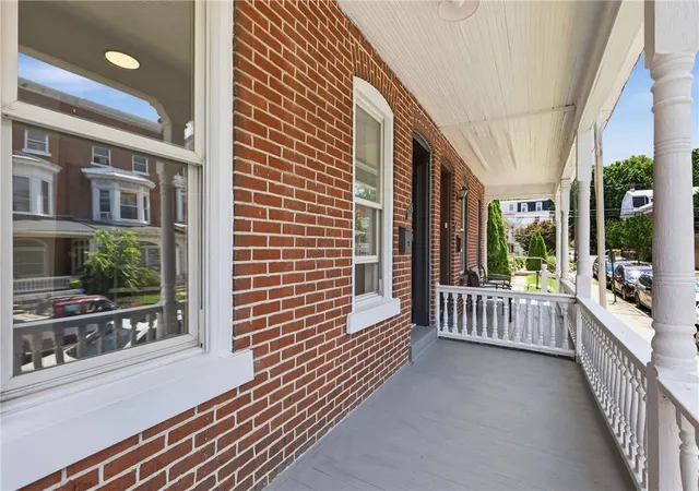 Listing Photo 2 - Condo for sale in building located at 225 N Fulton St, Allentown, PA 18102 - Unit #