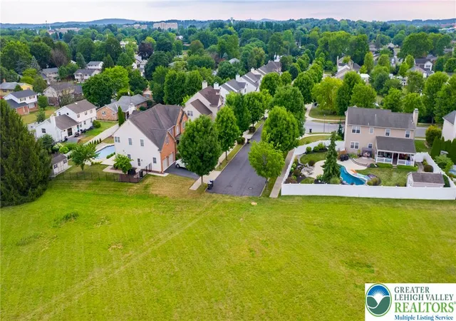 3rd image of 2946 Mosser Ave, Allentown, PA 18103 | MLS# 781530