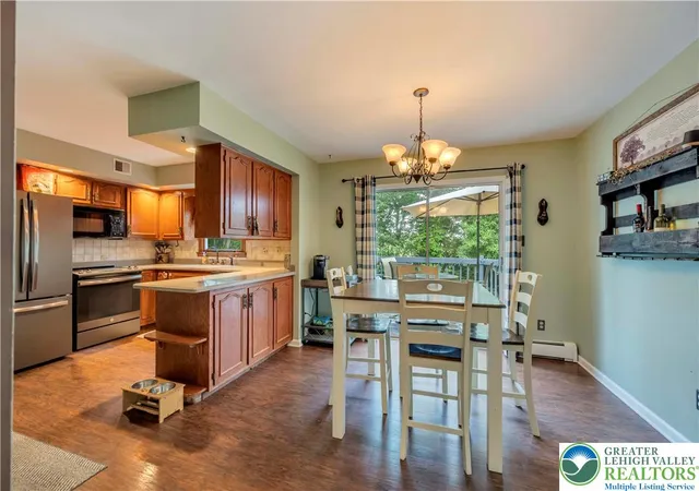 Photo 5 of Single family home for sale at 228 Woodland Dr, Nazareth, PA 18064 | MLS# 781577 | Listing updated on 2026-07-31