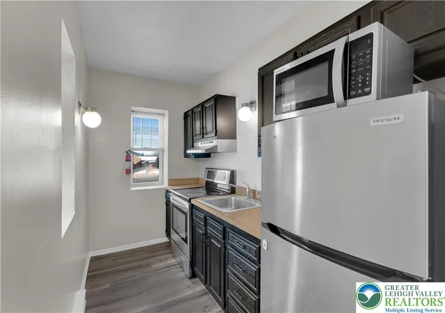 Listing Photo 3 - Condo for sale in building located at 439 W Walnut St, Allentown, PA 18102