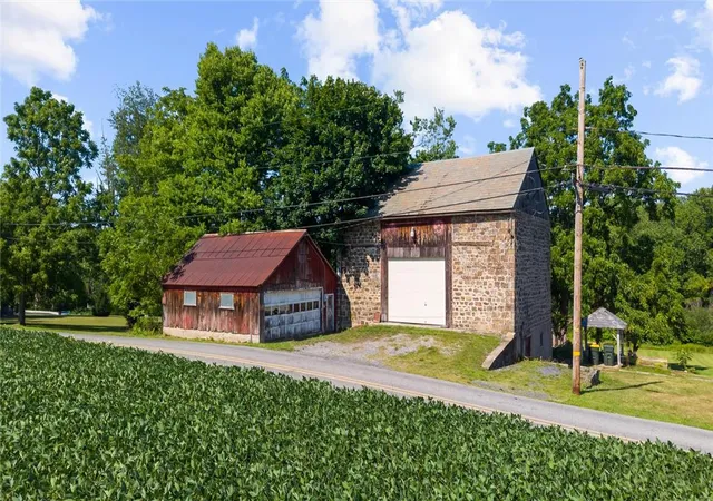 2nd image of 4149 Coplay Creek Rd, North Whitehall Twp, PA 18078 | MLS# 781652