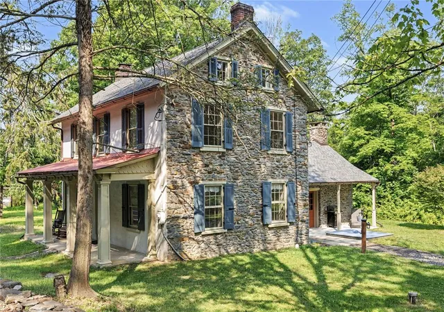 3rd image of 1067 W Thatcher Rd, Quakertown, PA 18951 | MLS# 781515