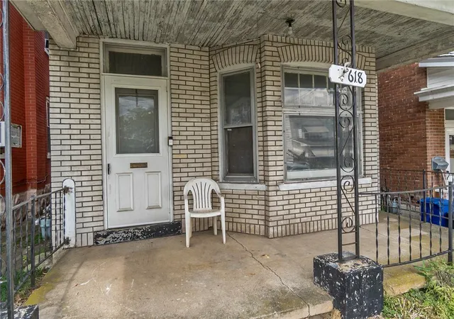 2nd image of 618 S Bergen St, Fountain Hill Boro, PA 18015 | MLS# 781693