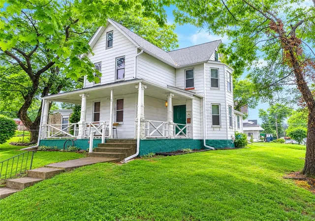 2nd image of 111 Lachenour Ave, Easton, PA 18042 | MLS# 780321