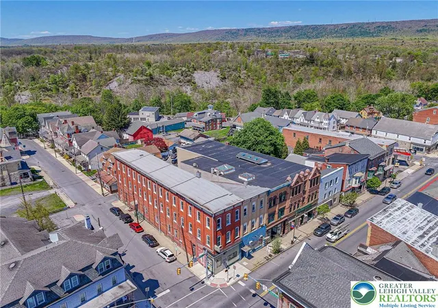 Listing Photo 4 - Condo for sale in building located at 662 Main St, Slatington, PA 18080