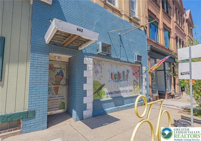 Listing Photo 5 - Condo for sale in building located at 662 Main St, Slatington, PA 18080