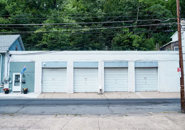 3rd image of 155 Bushkill Dr, Easton, PA 18042 | MLS# 781705