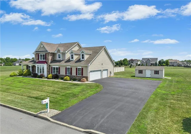 2nd image of 6786 Gwenmawr Rd, Bethlehem, PA 18017 | MLS# 781247
