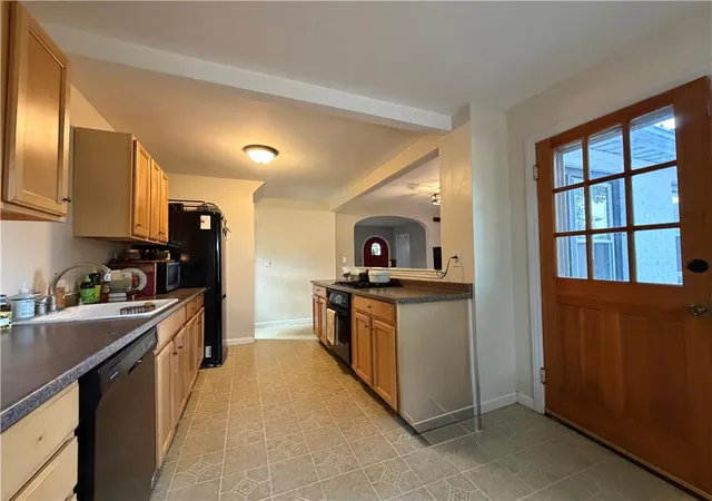 5th image of 2714 Broad St, Easton, PA 18045 | MLS# 781573