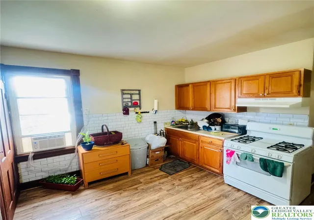 4th image of 1501 Washington St, Easton, PA 18042 | MLS# 781732