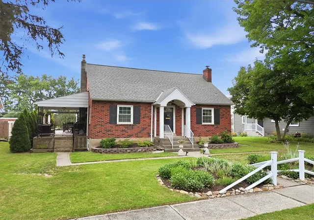 3rd image of 1846 Sw 31St St, Allentown, PA 18103 | MLS# 780855