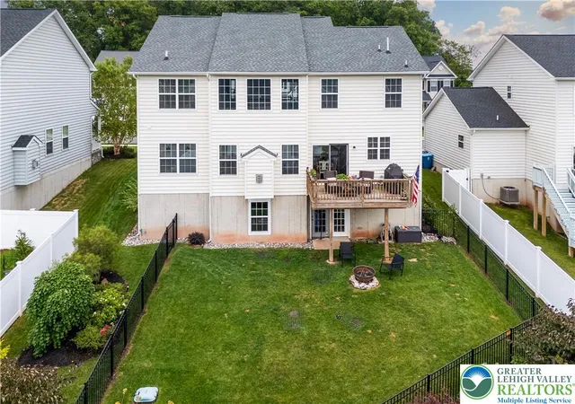 3rd image of 2216 Sunnyvale Dr, Pennsburg, PA 18073 | MLS# 780915
