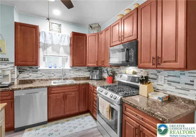 5th image of 2202 Forest St, Easton, PA 18042 | MLS# 781758