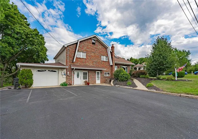 Photo 3 of Sale Pending at 172 Grouse Dr, Bath, PA 18014 | MLS# 781759 | Listing updated on 2026-09-01
