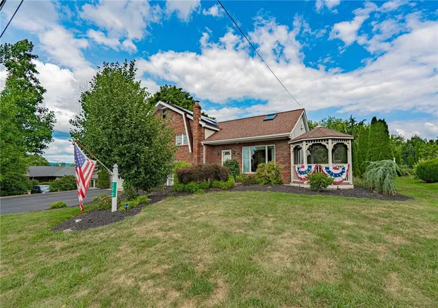 4th image of 172 Grouse Dr, Moore Twp, PA 18014 | MLS# 781759