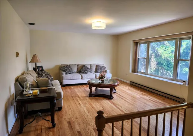 4th image of 1916 Molinaro Dr, Allentown, PA 18104 | MLS# 780800