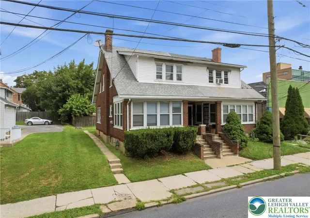 1st image of 7 E Elizabeth Ave, Bethlehem, PA 18018 | MLS# 781736