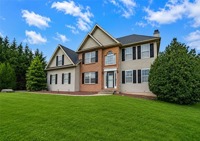 2nd image of 413 Quail Dr, Allentown City, PA 18104 | MLS# 781716