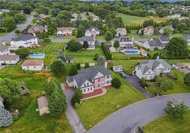 4th image of 413 Quail Dr, Allentown City, PA 18104 | MLS# 781716