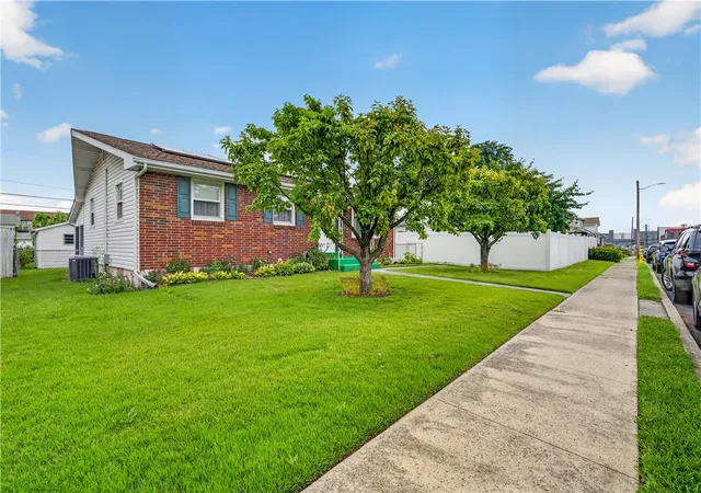 4th image of 1407 E Livingston St, Allentown City, PA 18109 | MLS# 781844