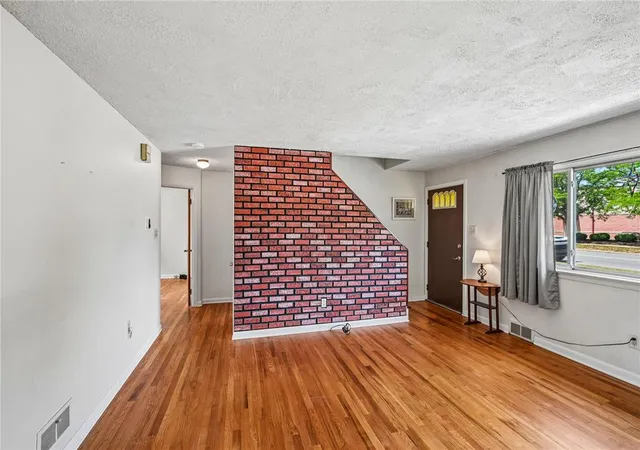4th image of 3334 Winchester Rd, South Whitehall Twp, PA 18104 | MLS# 781655