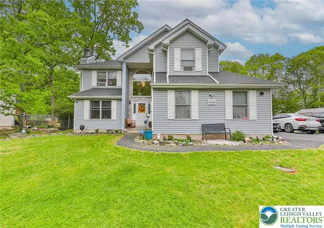 Photo 1 of Single family home for sale at 4608 W Pine Ridge Dr, Bushkill, PA 18324 | MLS# 781849 | Listing updated on 2026-07-31