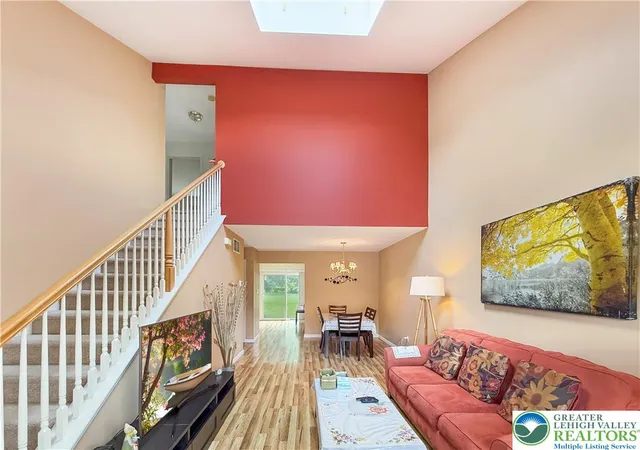 4th image of 5612 Stonecroft Ln, Allentown, PA 18106 | MLS# 781798