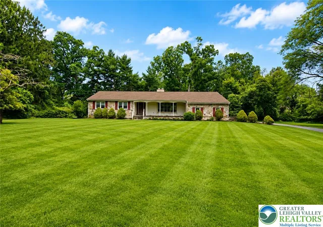 1st image of 1000 Wedgewood Rd, Bethlehem, PA 18017 | MLS# 781839